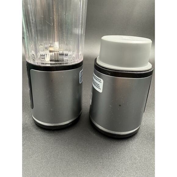 Ninja Blast 18 oz. Portable Blender - Black BC151BK W/ Extra Base - Picture 2 of 5